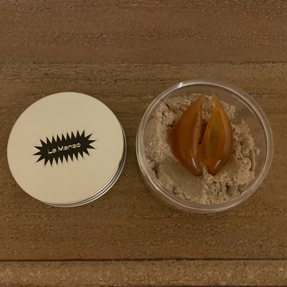 La Manso MEJILLONES EN VINAGRE Cowrie Shell Ring